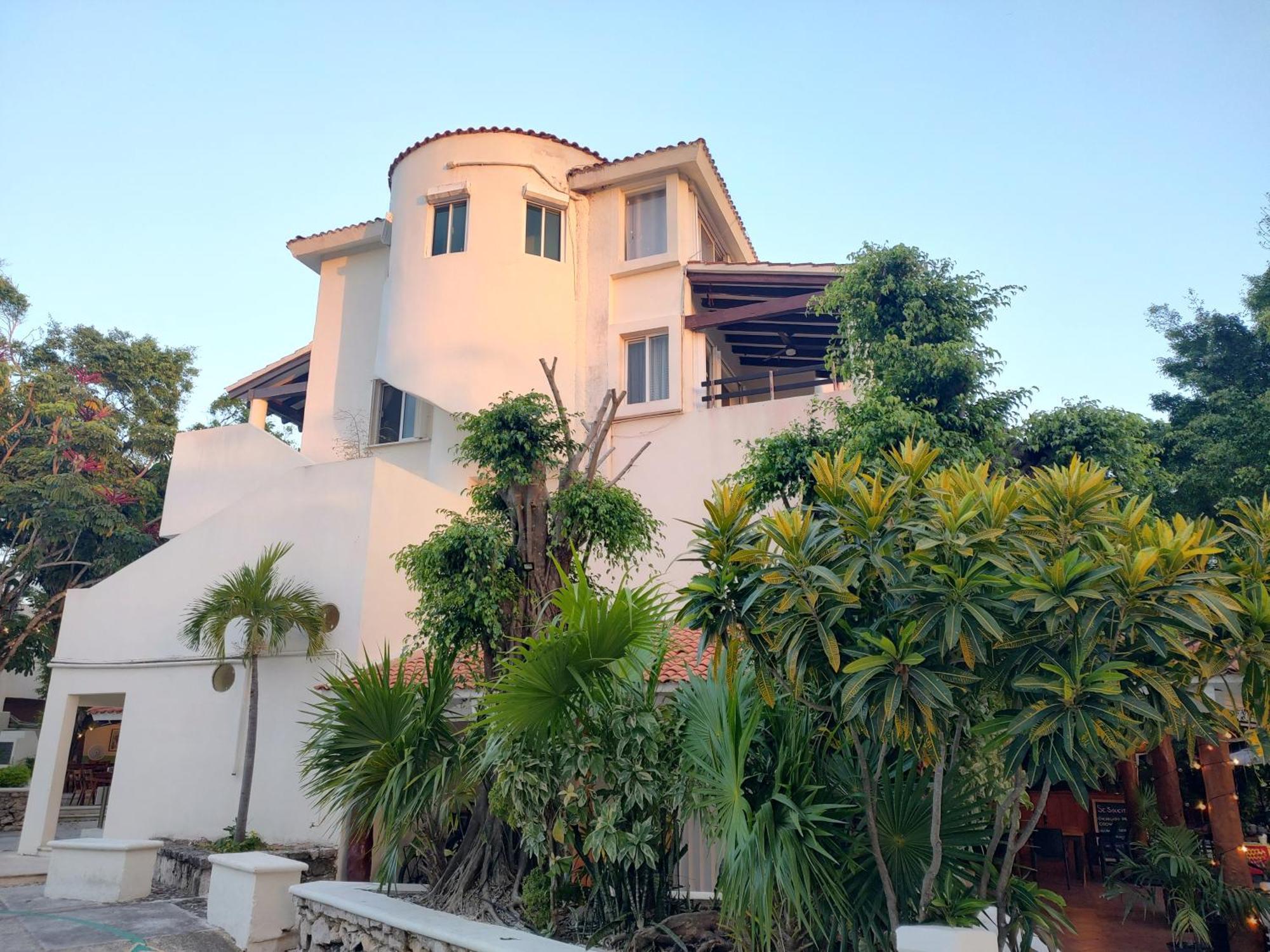 Private Rooms In A Hotel-Type Apartment - Super Located Puerto Aventuras Eksteriør bilde